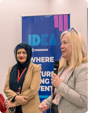 Tehmina at an IDEA Mississauga event